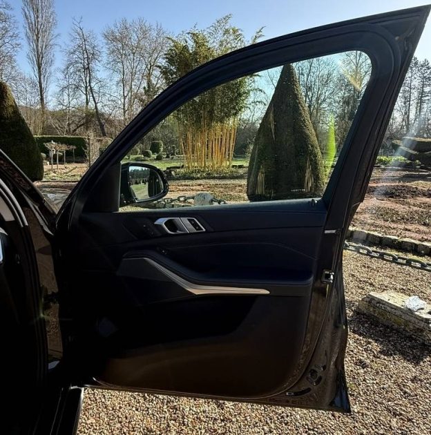 BMW X5 xDrive 45e 394ch BVA8 xLine / HYBRIDE RECHARGEABLE / VOLANT CHAUFFANT / AFFICHAGE TÊTE HAUTE 