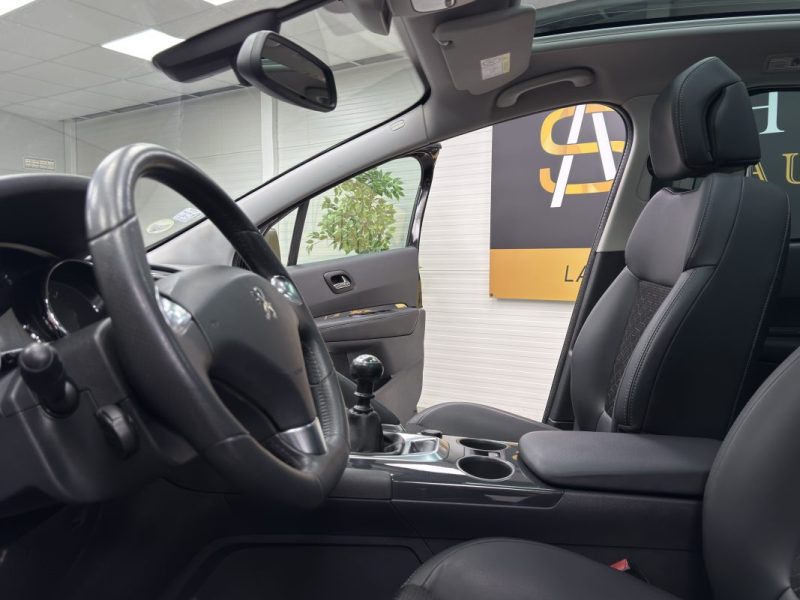 Peugeot 3008 (2) 1.6 HDI 115 - Allure - 1ère Main