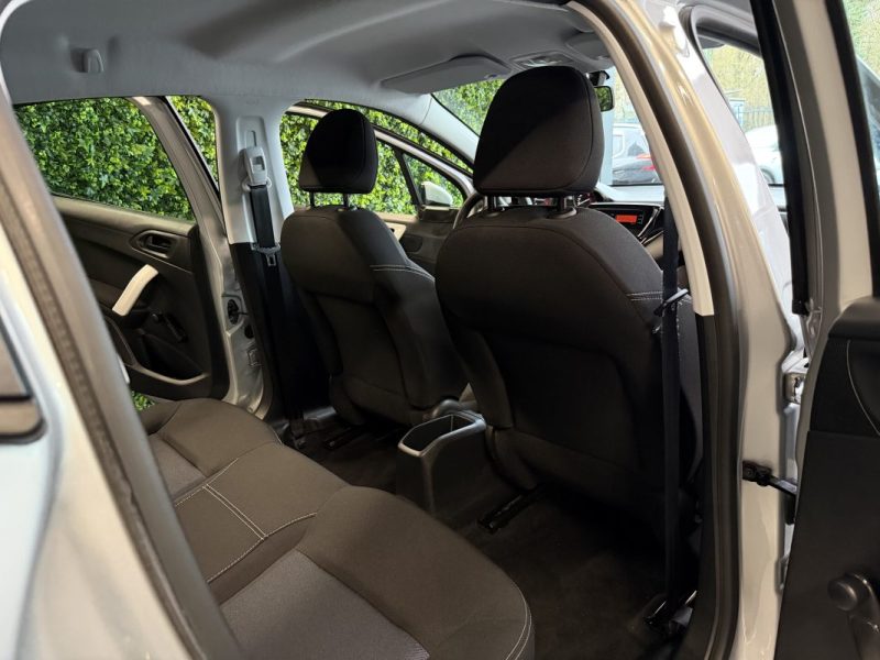 PEUGEOT 208 PHASE 2 LIKE 1.2 68 Cv PREMIERE MAIN / 16 800 Kms CRIT AIR 1 5 PORTES - GARANTIE 1 AN