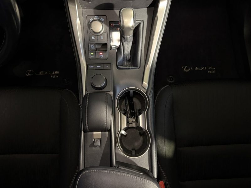 LEXUS NX 300H 2.5 VVT 155cv E-CVT Automatique - Suivi LEXUS  