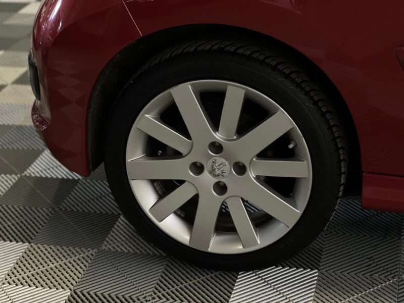 PEUGEOT 207 CC 1.6 16V  120CH 