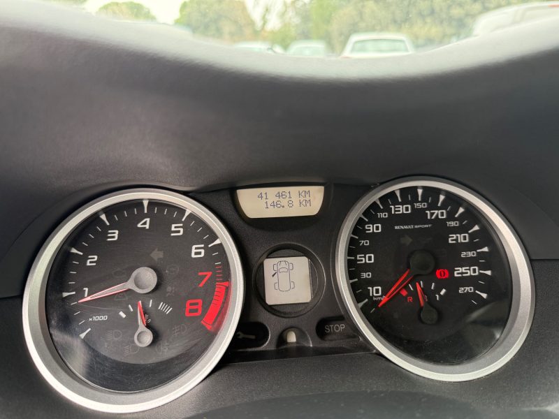 RENAULT MEGANE RS 2.0T 16V 230 F1 TEAM R26 NUMEROTEE 41MKM