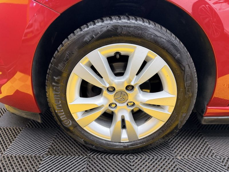 CITROEN DS3 VTI 120CH SO CHIC BA 2015