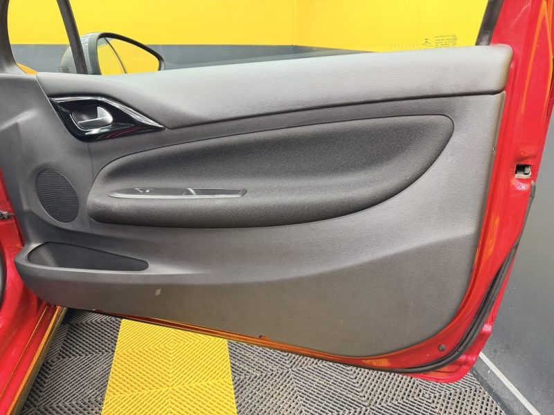 CITROEN DS3 VTI 120CH SO CHIC BA 2015