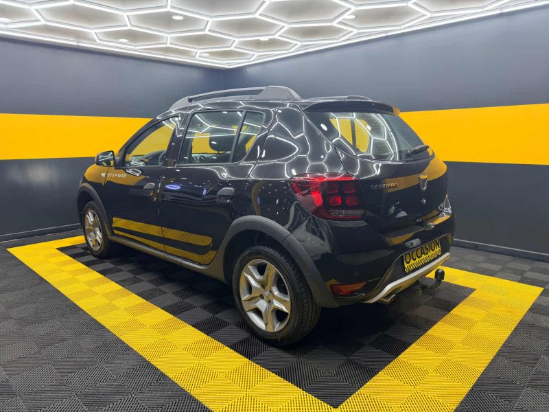 DACIA SANDERO 1.0 ECO-G 100CH STEPWAY GPL / ESSENCE