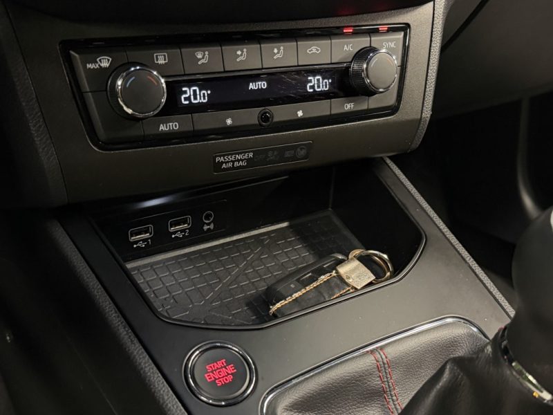 SEAT IBIZA 5 V FR 1.0 TSI 115 1ERE MAIN TOIT OUVRANT VIRTUAL COCKPIT APPLE & ANDROID - Garantie 1 an