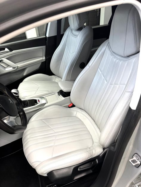 PEUGEOT 308 II 1.2 ESSENCE 130CH S&S ALLURE 2015