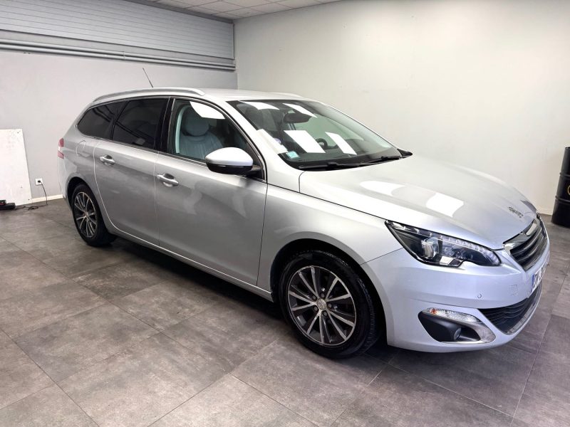 PEUGEOT 308 II 1.2 ESSENCE 130CH S&S ALLURE 2015