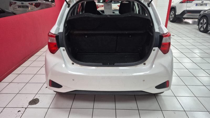 TOYOTA YARIS HYBRIDE 100cv FRANCE BUSINESS/1 ERE MAIN