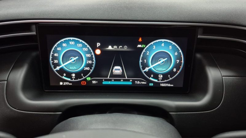 HYUNDAI TUCSON 1.6 SUV HYBRIDE ESSENCE 230cv BUSINESS/1 ERE MAIN/TVA RECUPERABLE