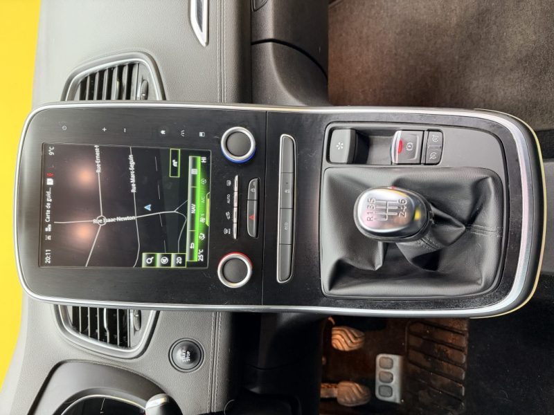 RENAULT GDSCEN.IV 1.2 TCE 130CH ENERGY INTENS 7 PLACES