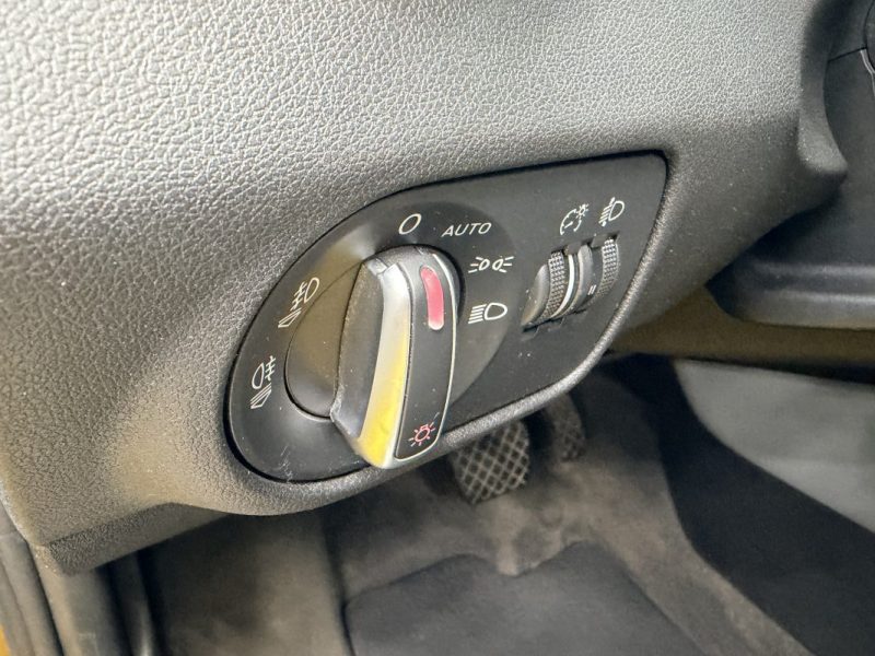 AUDI A1 SB 1.4 TFSI 122 ATTRACTION S TRONIC 2010