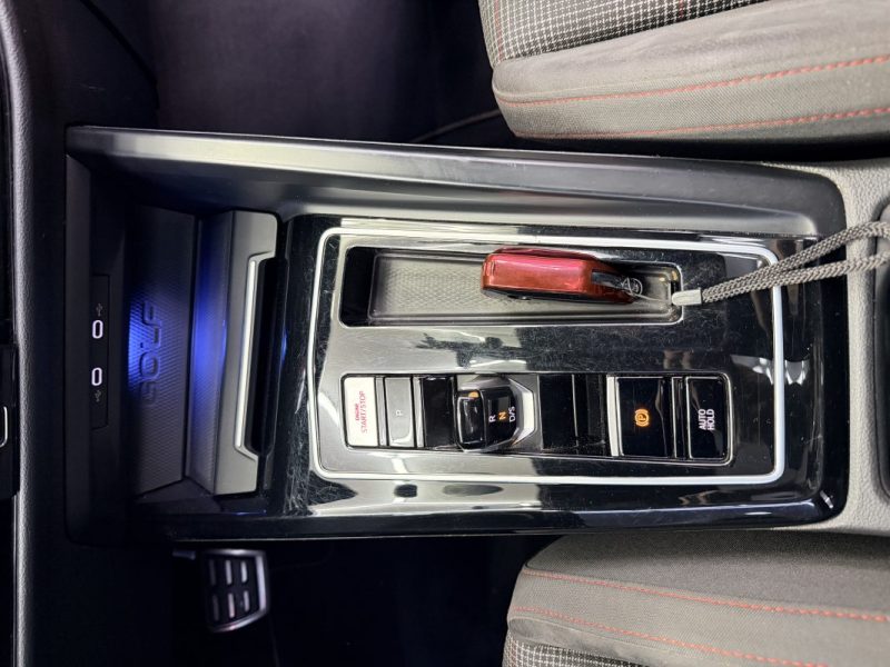 VOLKSWAGEN GOLF VIII 2.0 TSI 245CH GTI DSG7 2021