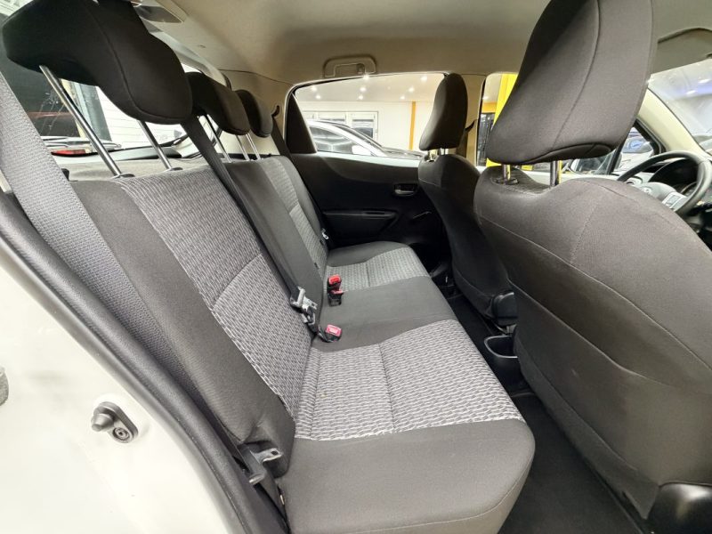 TOYOTA YARIS 100 VVT-I DYNAMIC 5P 2014