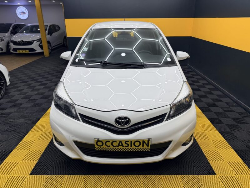 TOYOTA YARIS 100 VVT-I DYNAMIC 5P 2014