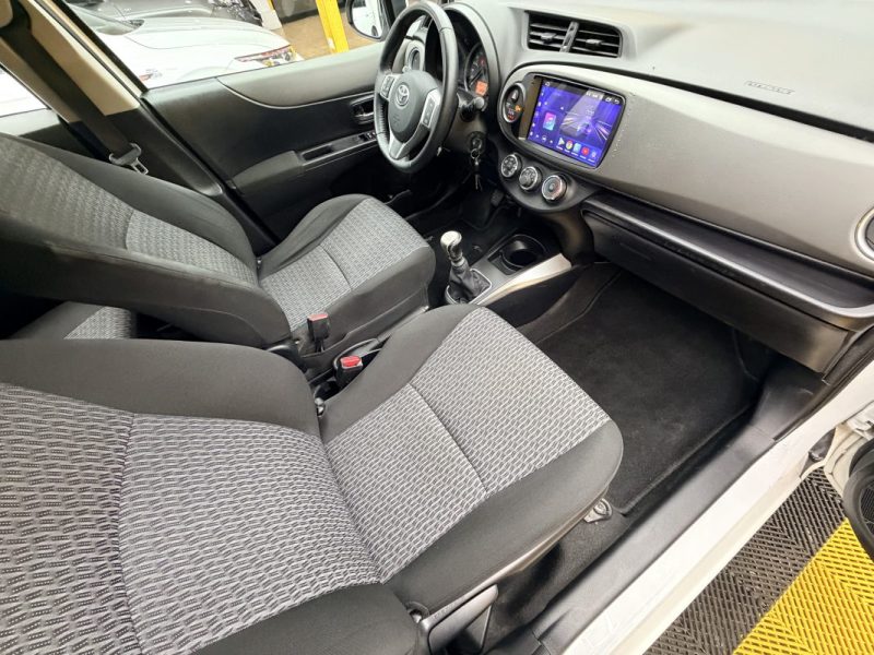 TOYOTA YARIS 100 VVT-I DYNAMIC 5P 2014