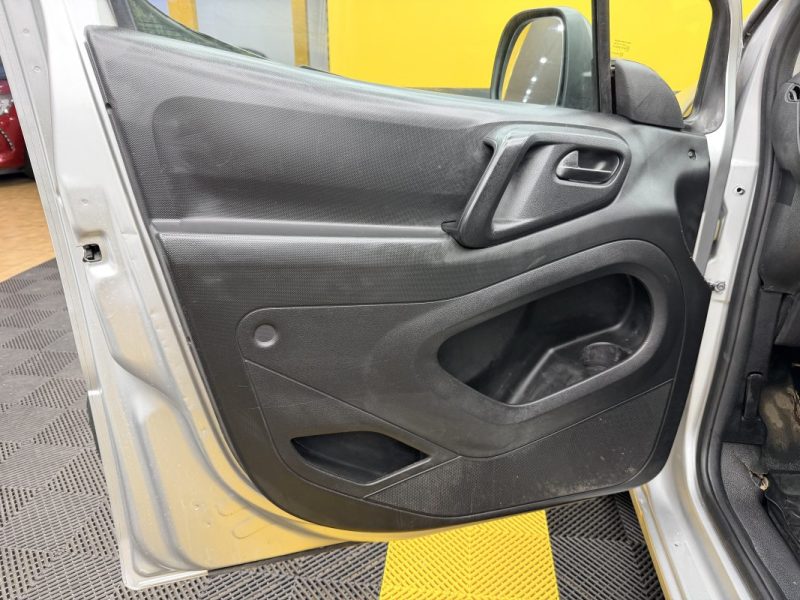 CITROEN BERLINGO 1.6 HDI 100 S&S CLUB ETG6 BOITE AUTO