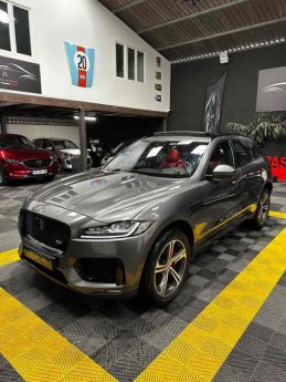 MAGNIFIQUE JAGUAR F-PACE S V6 3.0 SUPERCHARGED AWD 380 CH (FULL SUIVI JAGUAR, TOIT OUVRANT, CARPLAY)