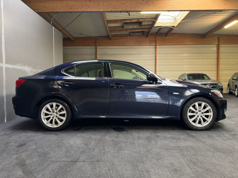 LEXUS IS250  LUXURY 2006