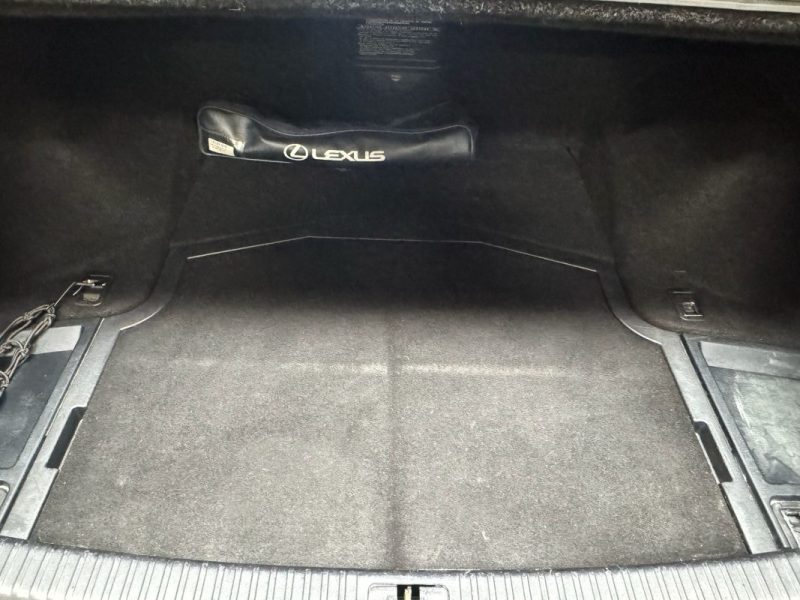 LEXUS IS250  LUXURY 2006