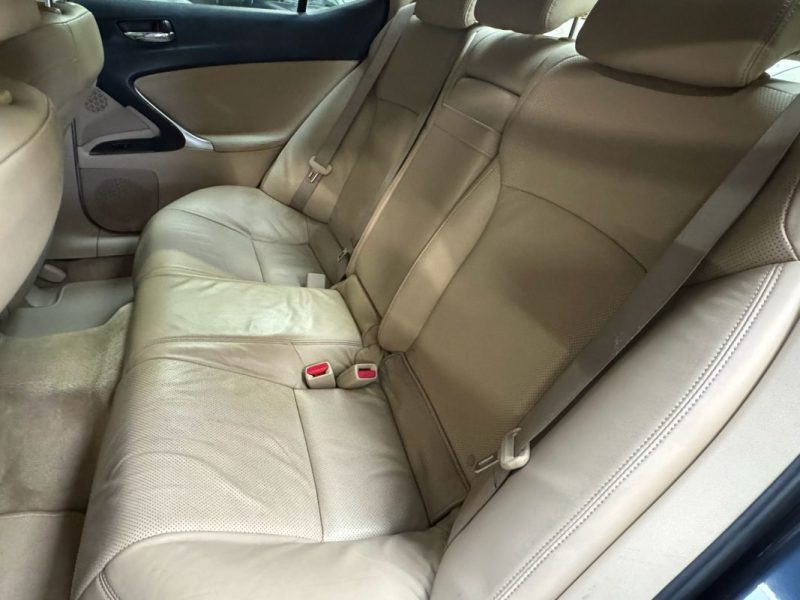 LEXUS IS250  LUXURY 2006