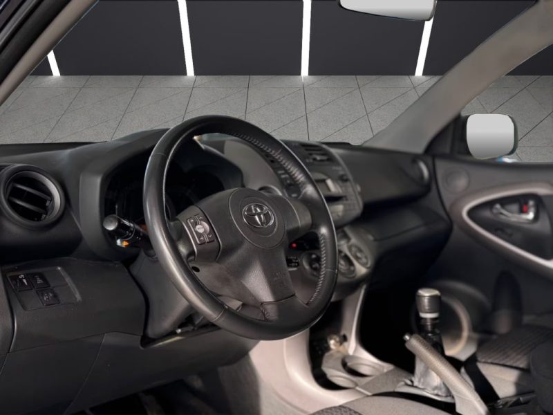 TOYOTA RAV4 2.2 D-4D 2008