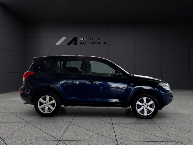 TOYOTA RAV4 2.2 D-4D 2008