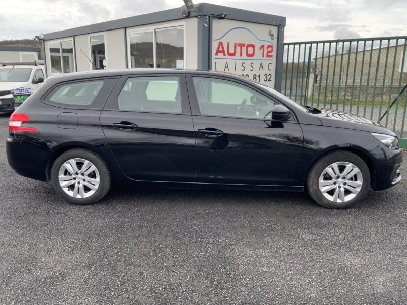 PEUGEOT 308 SW II SW II 1.5 BLUE HDI 130 CV ACTIVE BUSINESS 2019 *SIÈGES CHAUFFANT + ATTELAGE