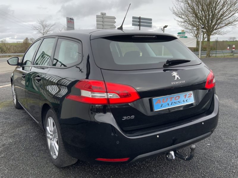 PEUGEOT 308 SW II SW II 1.5 BLUE HDI 130 CV ACTIVE BUSINESS 2019 *SIÈGES CHAUFFANT + ATTELAGE