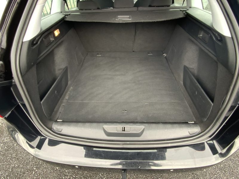 PEUGEOT 308 SW II SW II 1.5 BLUE HDI 130 CV ACTIVE BUSINESS 2019 *SIÈGES CHAUFFANT + ATTELAGE