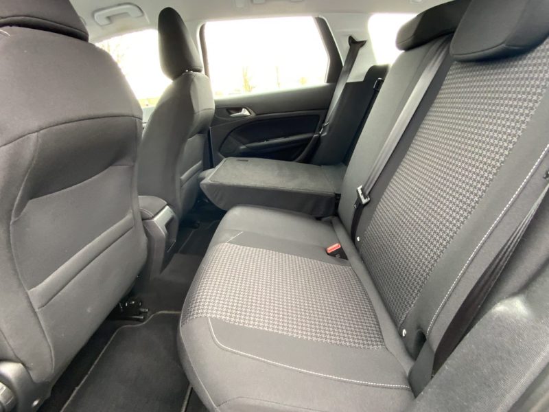 PEUGEOT 308 SW II SW II 1.5 BLUE HDI 130 CV ACTIVE BUSINESS 2019 *SIÈGES CHAUFFANT + ATTELAGE