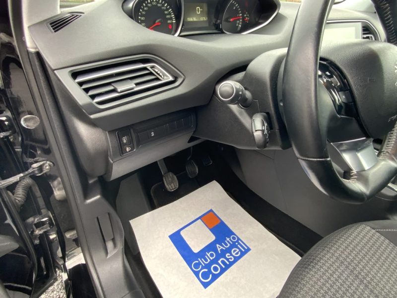 PEUGEOT 308 SW II SW II 1.5 BLUE HDI 130 CV ACTIVE BUSINESS 2019 *SIÈGES CHAUFFANT + ATTELAGE