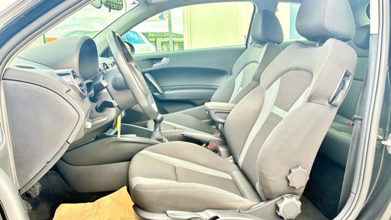 Audi A1 25 TFSi 95ch Ultra Ambiente 