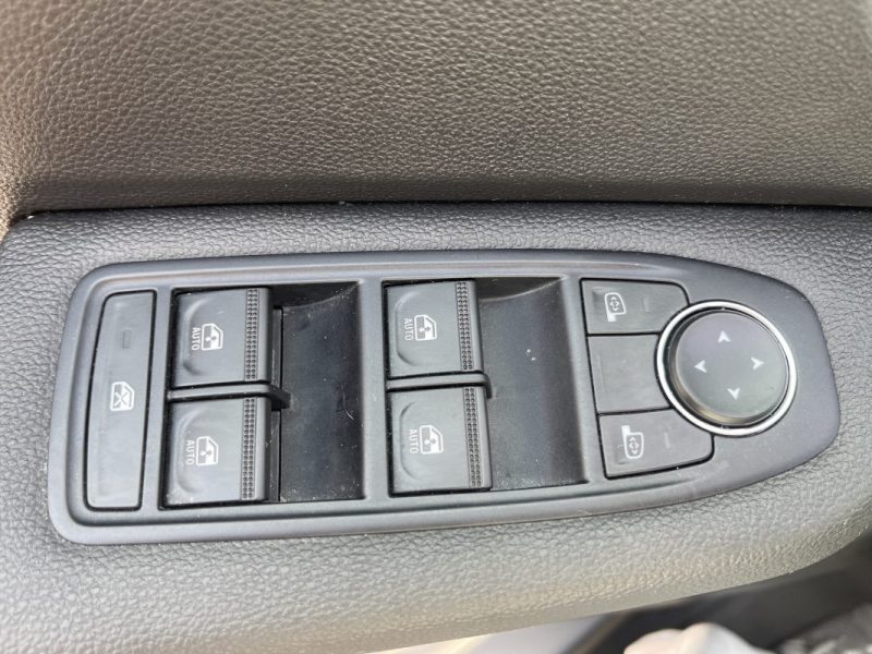 RENAULT CLIO TECHNO 1.0TCE 90CV BOITE AUTO 15000KMS GARANTIE 