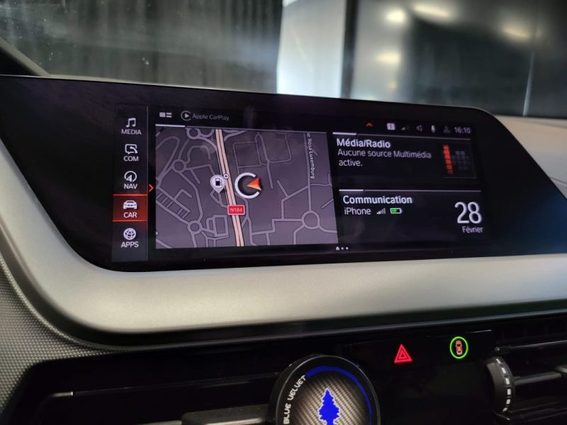 B.M.W. SERIE 1 116dA 116ch DKG7 TOIT OUVRANT PANO /CAMERA 