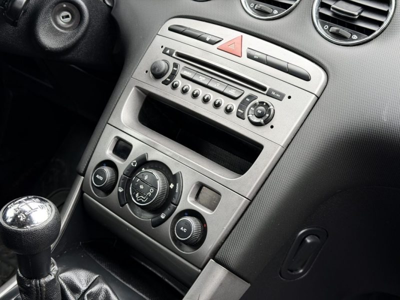 PEUGEOT 308 1.6 HDI 92 PREMIUM PACK