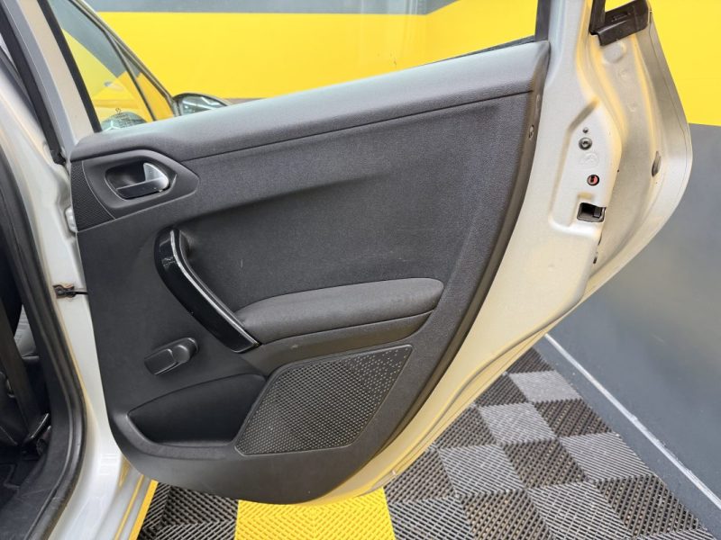 PEUGEOT 208 1.0 VTI ACCESS 5P 2013