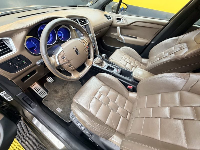 CITROEN DS4 1.6 THP 200 SPORT CHIC 