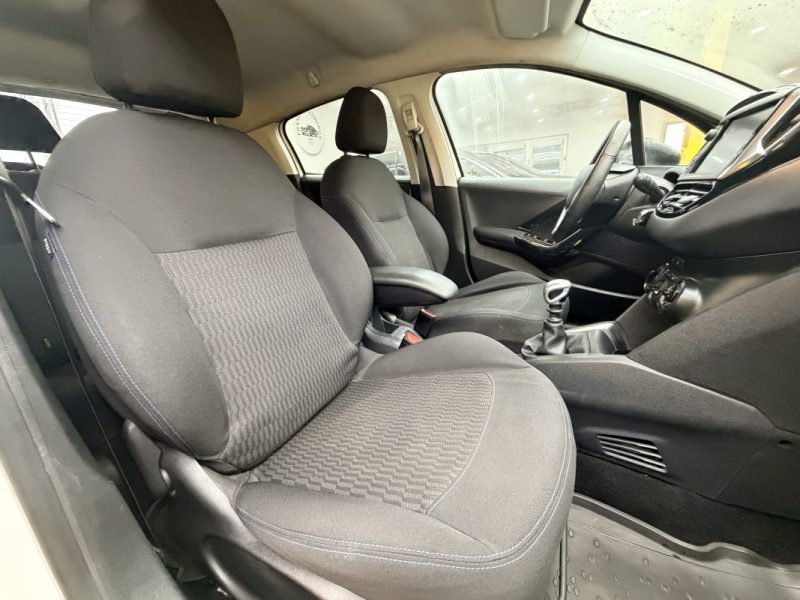 PEUGEOT 208 1.2 110CH TECH EDITION S&S 