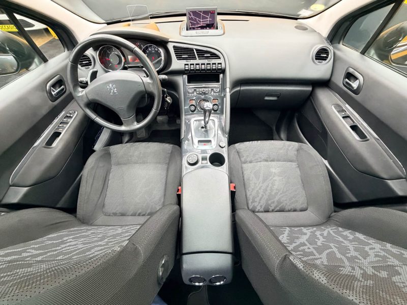 PEUGEOT 3008 1.6 HDI 112  PREMIUM PACK BOITE AUTOMATIQUE