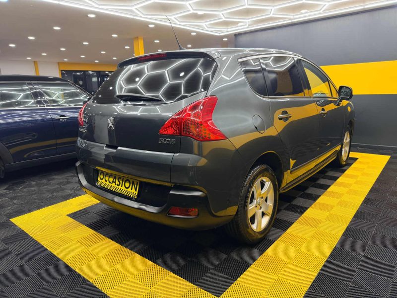 PEUGEOT 3008 1.6 HDI 112  PREMIUM PACK BOITE AUTOMATIQUE