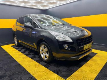 PEUGEOT 3008 1.6 HDI 112  PREMIUM PACK BOITE AUTOMATIQUE