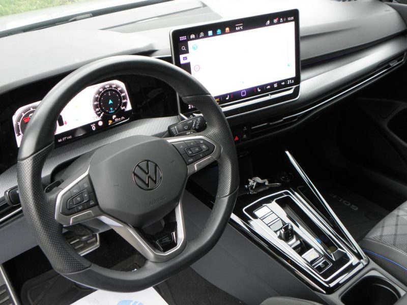 VOLKSWAGEN GOLF 8 1.5 E-TSI 150 RLINE  DSG 2024