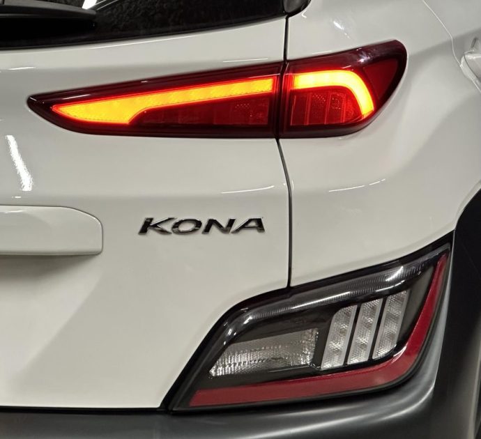 HYUNDAI KONA 1.0 T-GDI 120CH HYBRID 48V CREATIVE - garantie 6 mois - Excellent état - 2ème main -