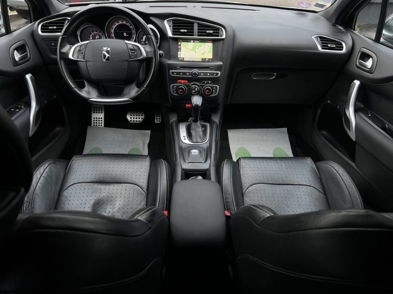 DS DS 4 SPORT CHIC 1.6 THP 165 Cv BOITE AUTOMATIQUE CUIR APPLE & ANDROID GPS FEUX LEDS KEYLESS