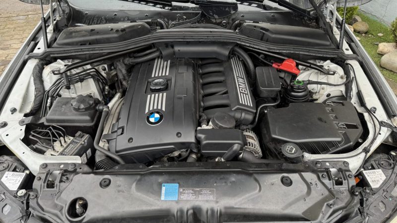 BMW 523I PACK M CUIR GARANTIE 12 MOIS