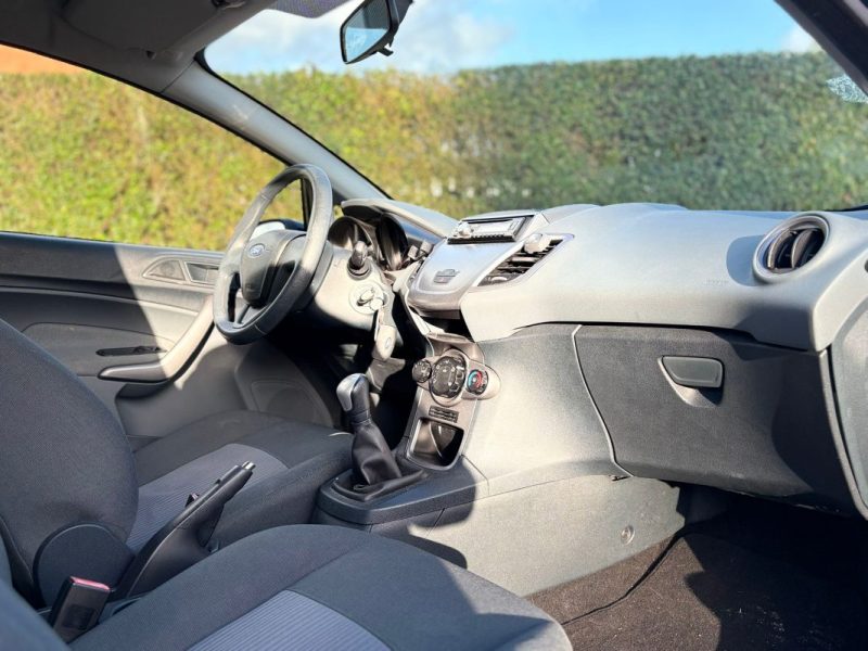 ✅ TRÈS BELLE FORD FIESTA 1.2 TREND