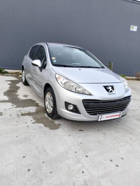 PEUGEOT 207 1.4 HDi 70 PREMIUM – SANS FAP – CLIM AUTO- REGULATEUR DE VITESSE – GARANTIE 12 MOIS