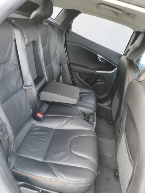 VOLVO V40 CROSS V40 CROSS COUNTRY D3 150CH SUMMUN EDITION 2013
