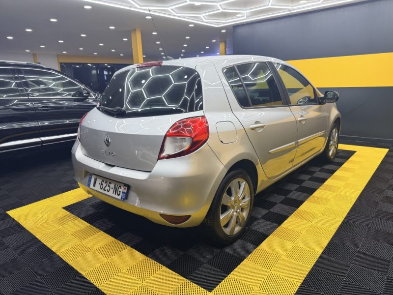 RENAULT CLIO III 1.6 16V 110CH EXCEPTION 2 BOITE AUTOMATIQUE 2009